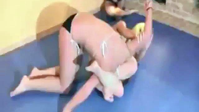 Female wrestling: Onlyfans, Milf & Fetish Porn