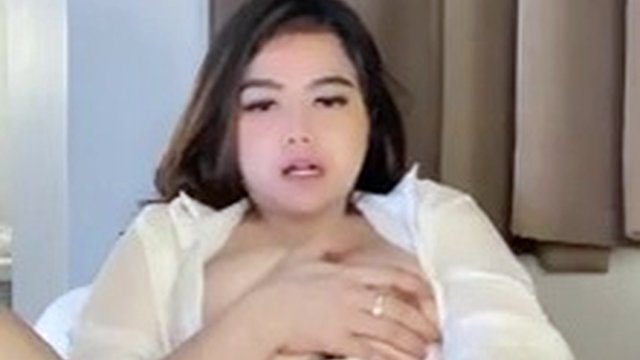 Part 2 Beautiful solo squirt with dildo