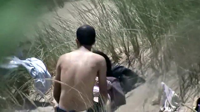 Amateur moroccan couple have sex in the middle of nowhere