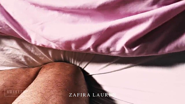 بلدي سراويل الرطب استغل من قبل الديك والبصق وكومينغ في الأحمق