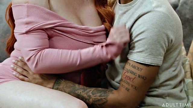 Redhead MILF Lauren Phillips Twerks for BBC in POV
