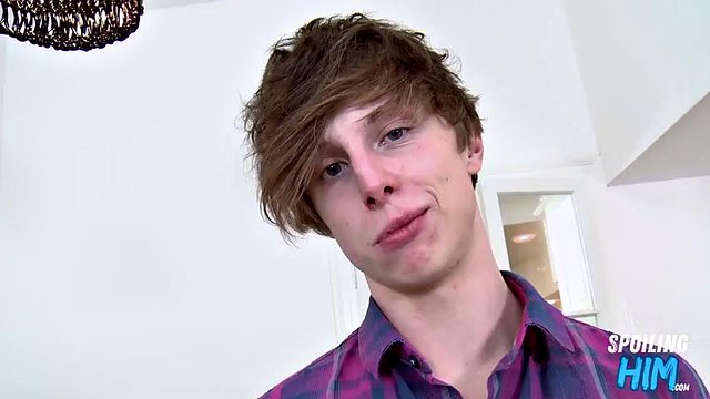 Skinny twink cockriding hard at casting