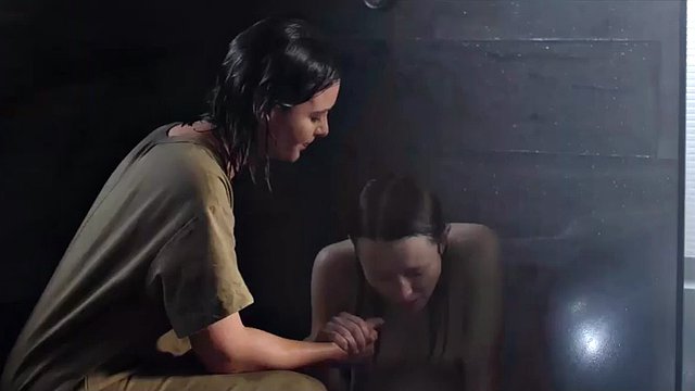Emily Browning nude pregnant
