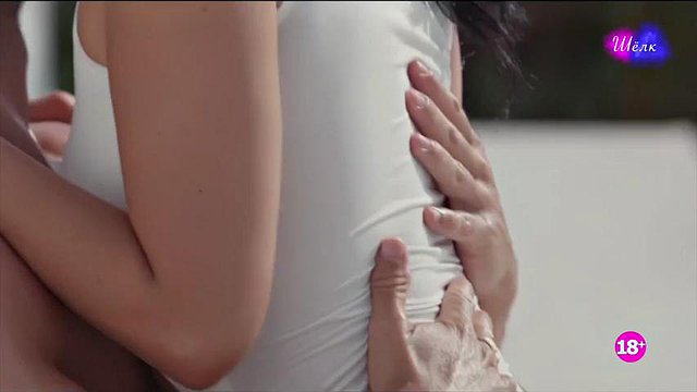プールサイドでのセックス (ソフトコア): 巨乳、ベイブ & 熟女ポルノ