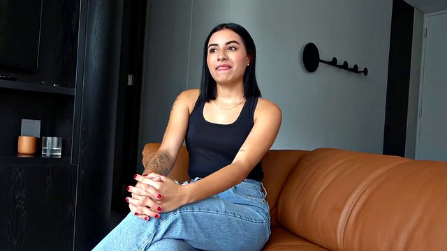Casting cute 18 year old amateur latina jizzed by gringo in a job interview