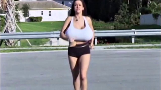 jogger with huge bouncing boobs