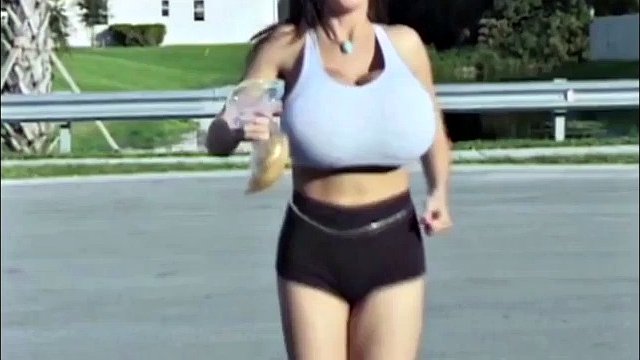 jogger with huge bouncing boobs