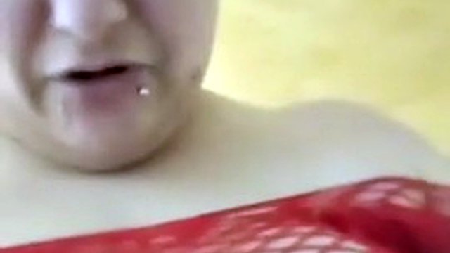 The woman turns into a giant goddess and grows fast!