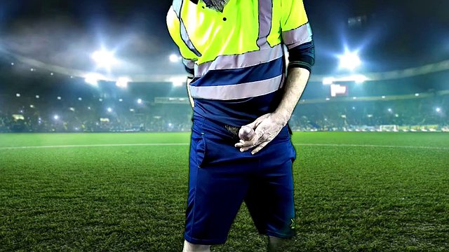 The linesman cannot hide his esteem for the football players (fantasy) DIRTY VIDEO OF DAD
