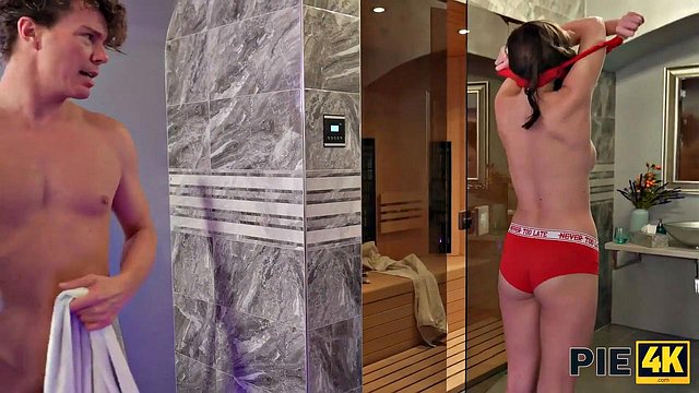 Creampie nella sauna senza preservativo di Stacy Cruz