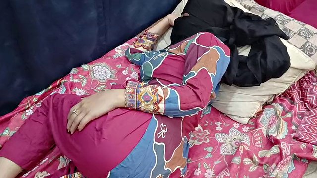 XXX Desi when I fuck my stepdaughter, I see that her pussy is so cute