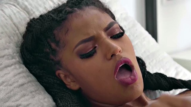 Les oiled Ebony babes licking n fingering each others pussy