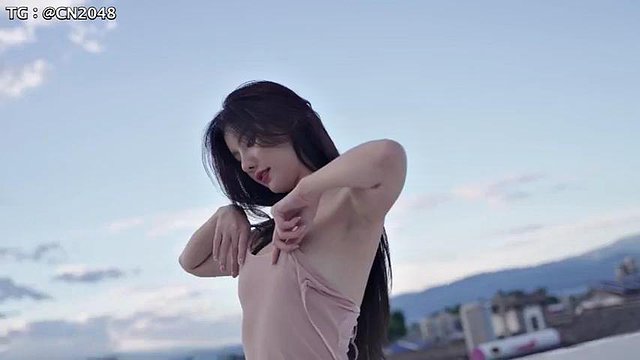 It's Aju: Asian, Striptease & Public Porn