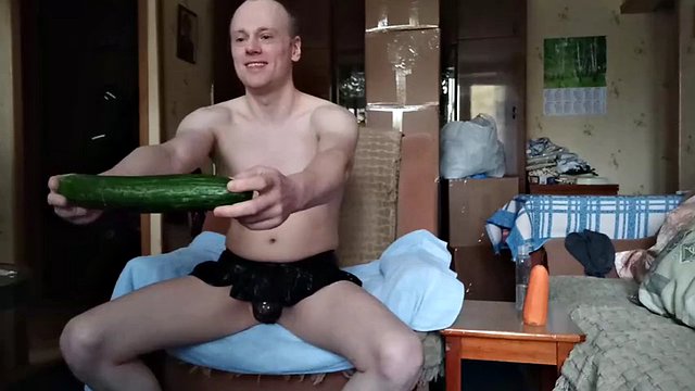 LanaTuls - Master-slave Skype session. Sex with food. Cucumber, carrot, chastity (08. 01. 2022)