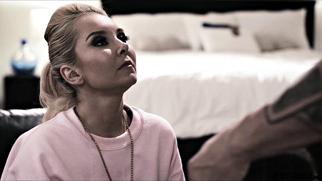 Kristen Scott and Aaliyah Love in Hardcore Threesome with Derrick Pierce