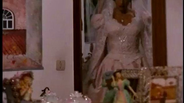 Italian Bride: Big Ass, Blowjob & Brunette Porn
