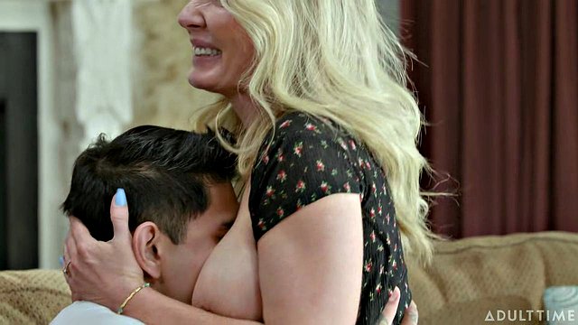 Blonde Stepmom's Steamy Pussy Pounding: Stepson Slams Her Tight Hole with Anal and Cumshot