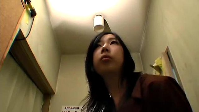 No.1 Karaoke Box Toilet Voyeur
