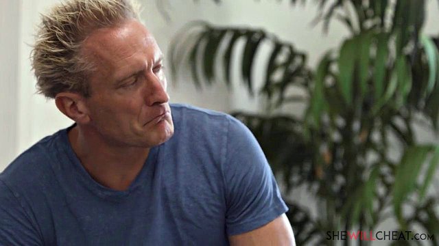 Blonde Housewife Charlie Ford Blows and Fucks Mechanic Clark Kent