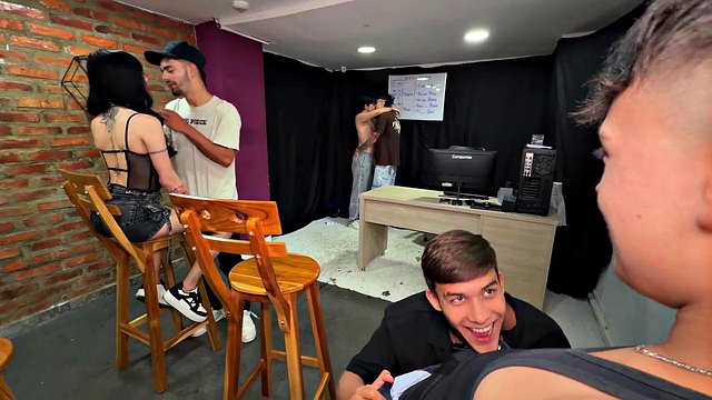 Acımasız Zevk Karşılaşması: 3 Erkek, 1 Trans, Femboy Destanda Sonu