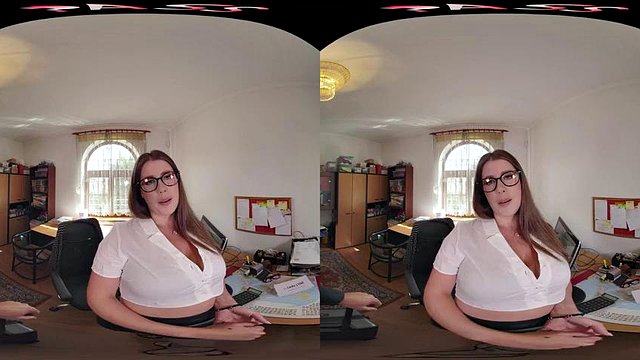 Office Lyne：口交、女牛仔與傳道人 VR 色情