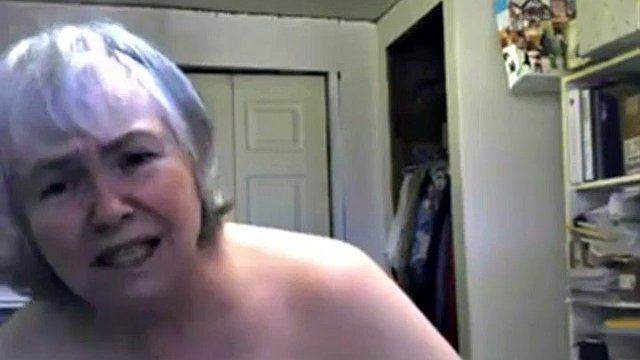Πολύ kinky BBW Granny στην κάμερα web