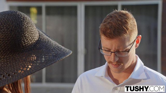 TUSHY verwöhnte Göre Sophia bekommt einen intensiven Analorgasmus - Oliver Flynn