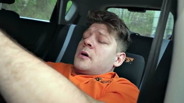 Public car fuck for commando student