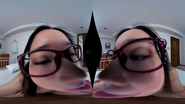Shiori Tsukada VR