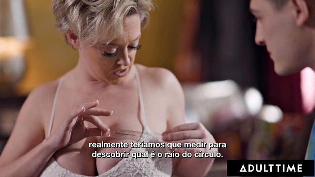 Enteada exibe peitos enormes para garanhão tesão obcecado em boquete intenso e gozada