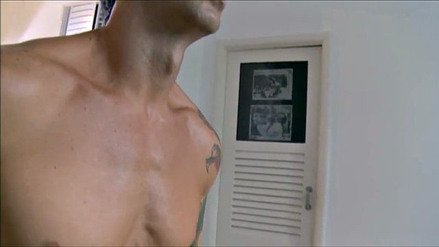 It turns out that his gay bf is a cock sucking expert