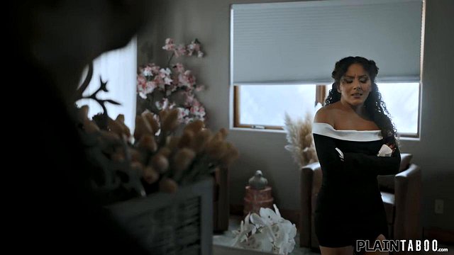 Er du virkelig seriøs med å knulle på sjefen vår hans begravelse med Chad Alva & Liv Revamped: Porno
