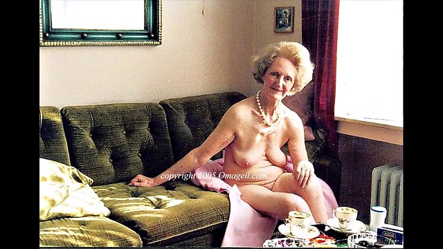 OmaGeiL – Crazy Granny Ladies Go Naked Compilation