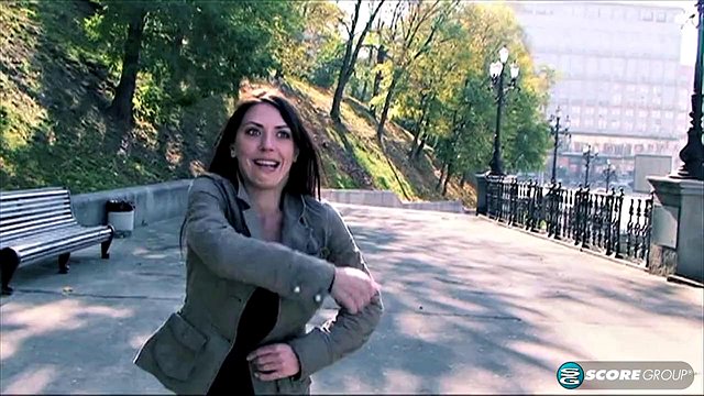 Busty Merilyn's Big-Tits Outdoor Striptease Part 1