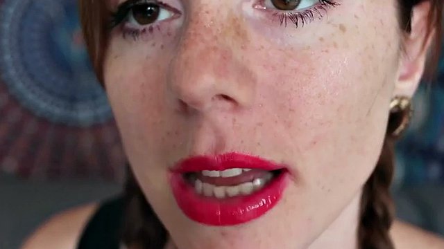 stopy całowanie palce ssanie soczewki lizanie pachy całowanie asmr