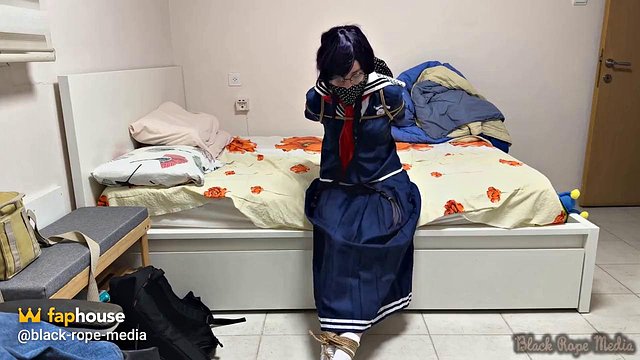 Miriam Slave in BDSM Cosplay
