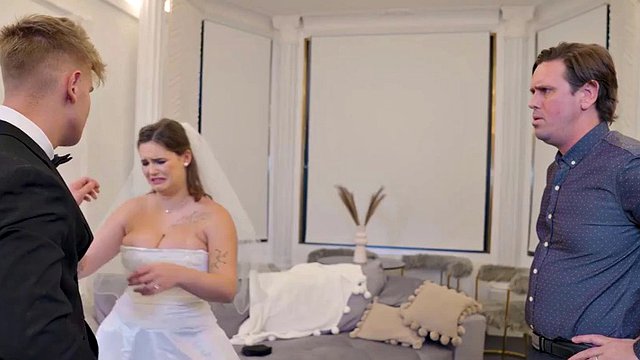 VIP4K. The bride spreads her legs in front of the wedding manager