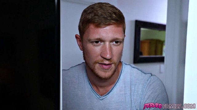 Oliver Flynn Makes Nicole Aria Eat His Ass