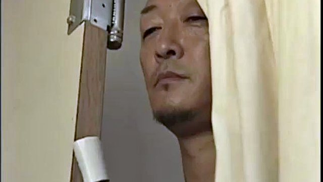 Mature woman Big tits Plump Big ass Saggy breasts Tsukamoto