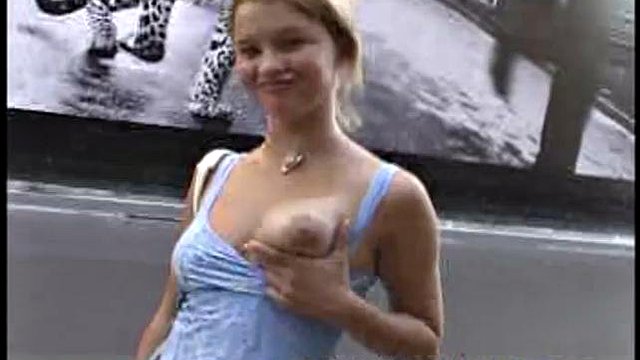 Ven ze sprchy: Amatér, blondýnka a fanynky porno