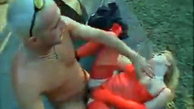 Calda doppia penetrazione italiana matura: pompino, porno anale e bionda