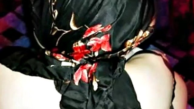 Middle eastern girls flashing sections of flesh in the consolidated