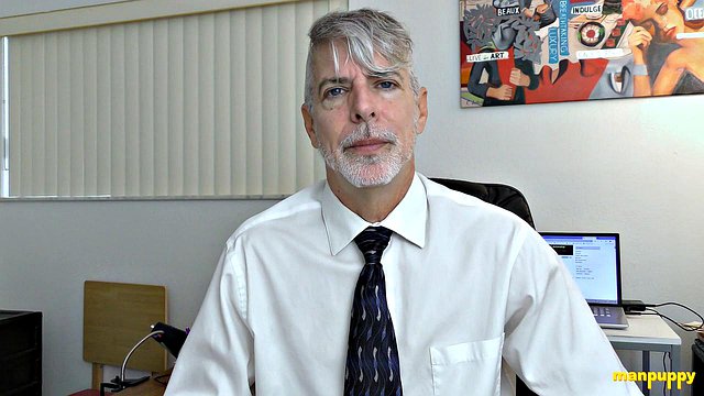 MužPuppy Horny Daddy Richard Lennox Gulped Down My Teachers Cum
