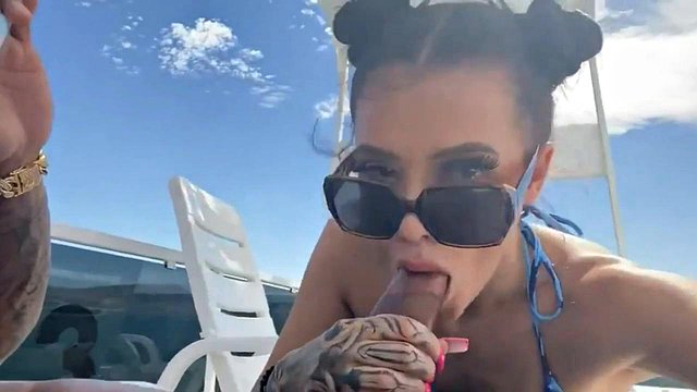 London Bunz Bunny's Big Cock Vacay Fuck