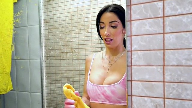 Raunchy latina maid sucks before analsex in erotic couple