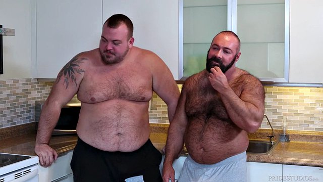 Bearback - Hunter Scott & Brad Kalvo Fun PSA sur la culture de l'ours