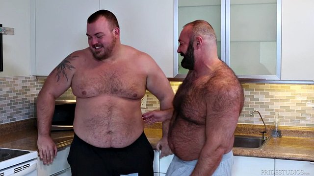 Bearback - Hunter Scott & Brad Kalvo Fun PSA On Bear Culture