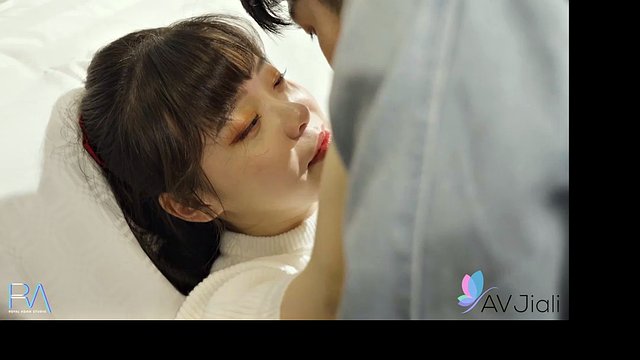 Yuli waits for the party to end so she can seduce Leo and suck his dick