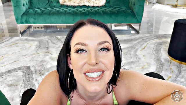 White - Fita de sexo caseira com Ricky Johnson (ANGELA WHITE)