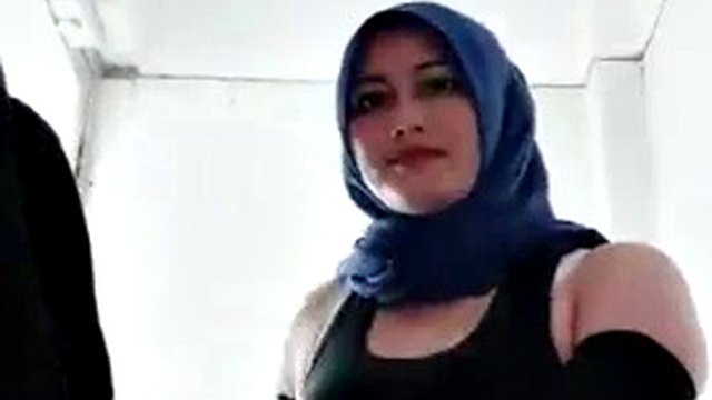 tia hijab colmek